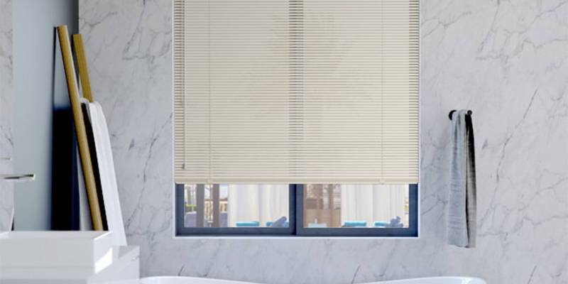 房间的摆设布局 AI 生成的内容可能不正确。