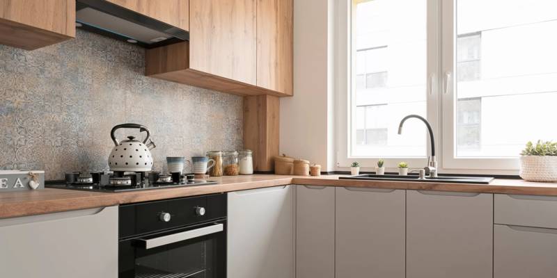 Small Kitchen Island With Seating Ideas That Save Space